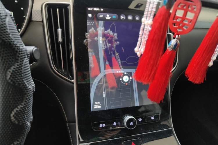 Used Roewe i6 MAX 2020 300TGI Automatic "Swell Cool Smart Drive" Edition