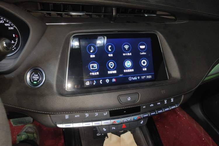 Used Cadillac XT4 2021 28T Two-Wheel Drive Leading Version Audio And AC Panel