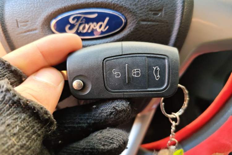 Used Ford EcoSport 2013 1.5L Automatic Fashion Model
