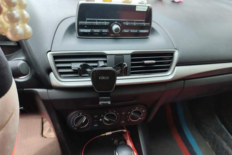 Used Mazda 3 Axela 2017 Sedan 1.5L Automatic Comfort Model Emission Standard China V Audio And AC Panel