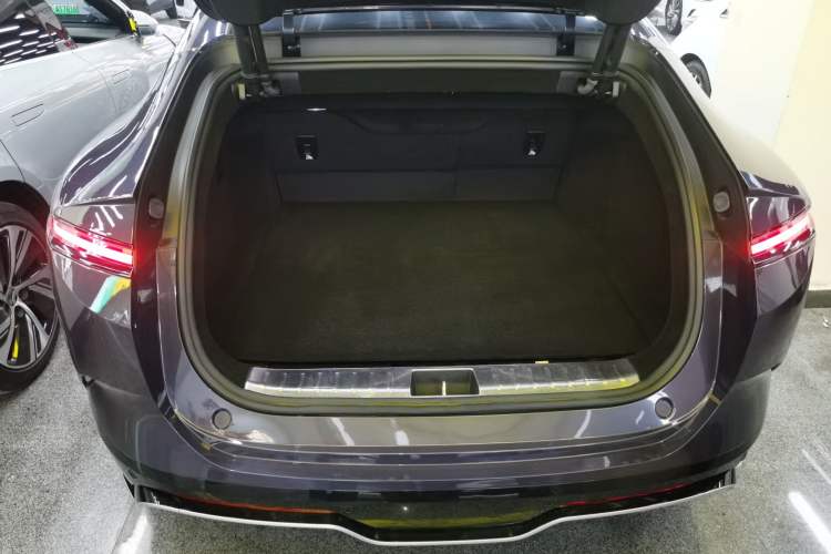 Used Avatr 12 2024 Updated Version 700 Three-Laser Rear-Wheel Drive Luxury Edition
