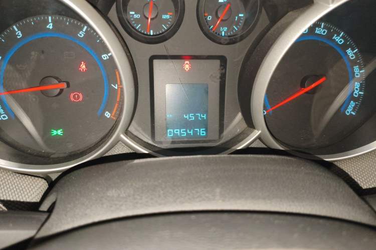 Used Chevrolet Cruze 2013 1.6L SE MT
