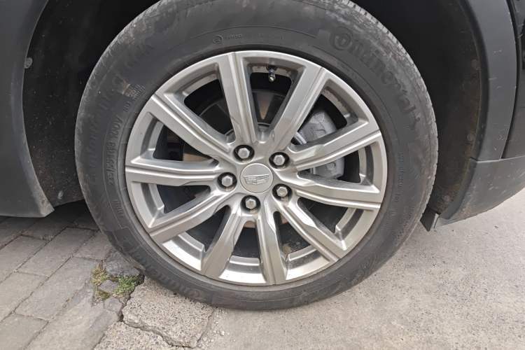 Used Cadillac XT4 2021 28T Two-Wheel Drive Leading Version Right Front Wheel Hub