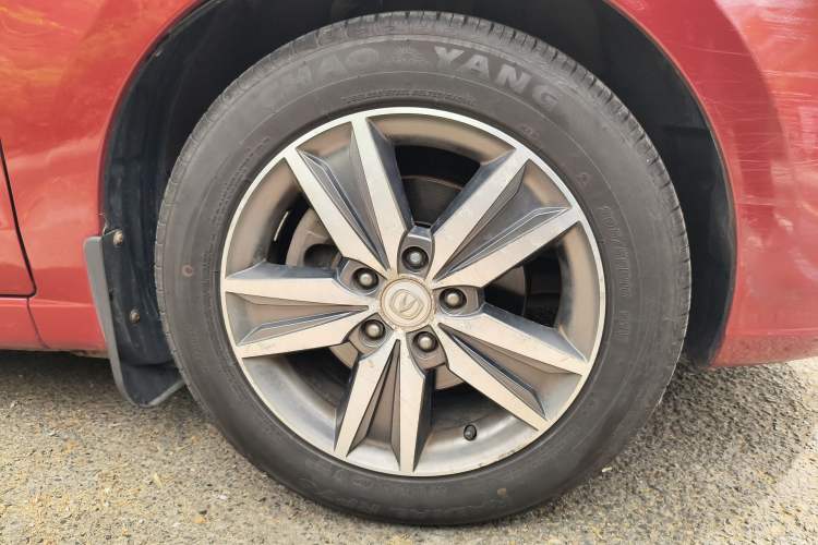 Used CHANGAN Eado 2015 1.6L Manual Luxury Model China IV Standard Right Front Wheel Hub