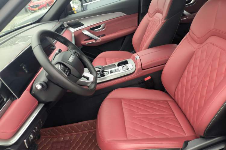 Used JETOUR X70 PLUS 2024 Champion Edition 1.5T DCT Champion PRO 5-Seater