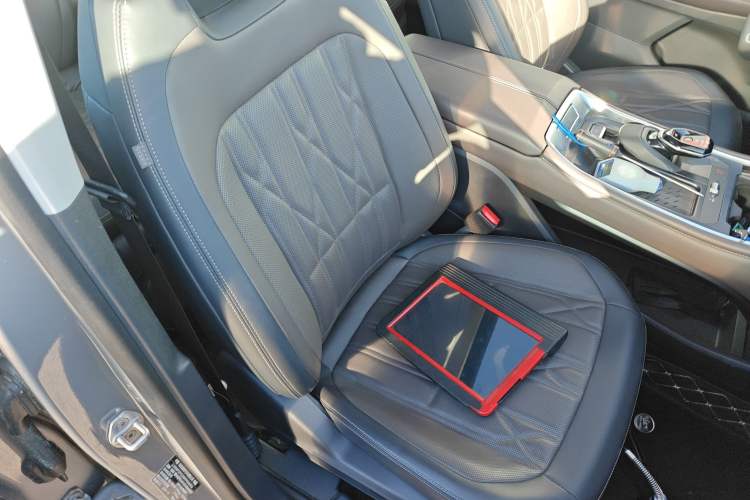 Used Ford Edge 2025 Ford Explorer L 2.0T EcoBoost E-Hybrid Four-Wheel-Drive 7-Seater Supreme Model