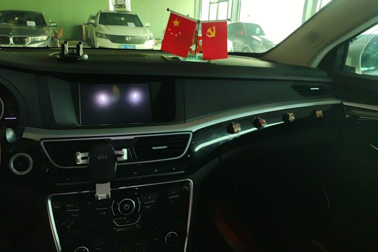 Used Geely Auto Emgrand GT 2015 1.8T Flagship Model Audio And AC Panel