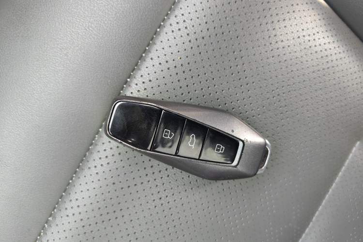 Used iCAR 03 2024 501km Four-wheel Drive Long-Range Advanced Version Interior 1