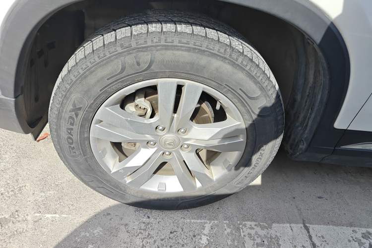 Used CHANGAN CS75 2017 Shangku Edition 1.5T Manual ZhiXiang Model
