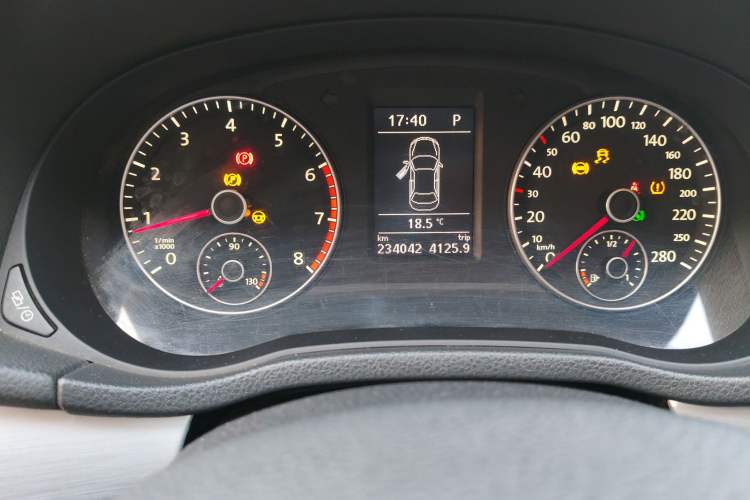 Used Volkswagen Passat 2014 1.8TSI DSG 30th Anniversary Edition