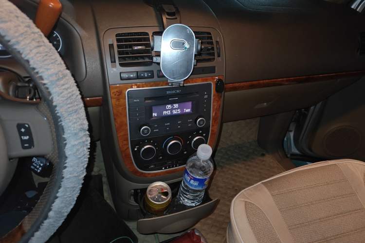 Used Buick GL8 2011 2.4L CT Comfort Edition
