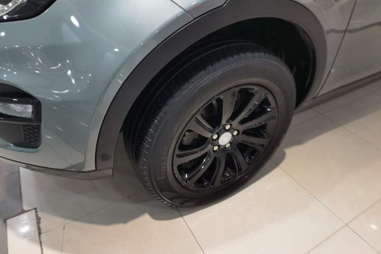 Used Land Rover Discovery Sport 2018 240 PS SE Version
