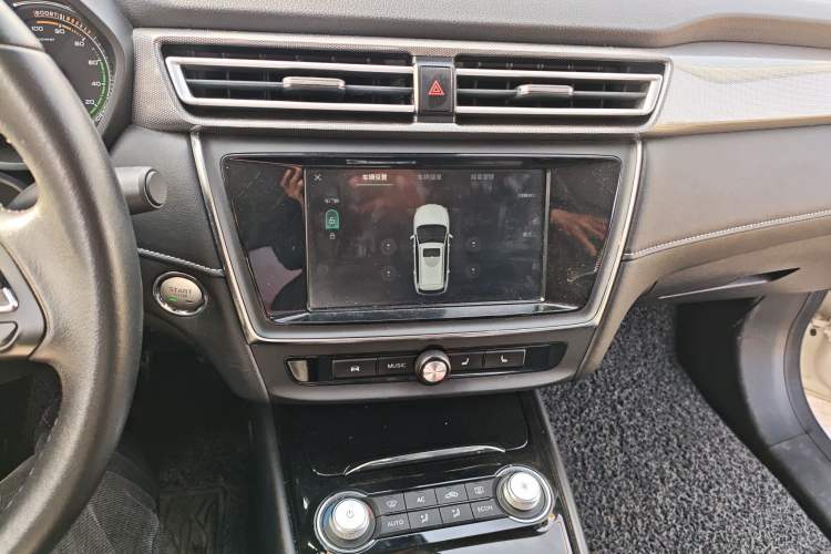 Used Roewe Ei5 2019 Smart Connect Supreme Edition
