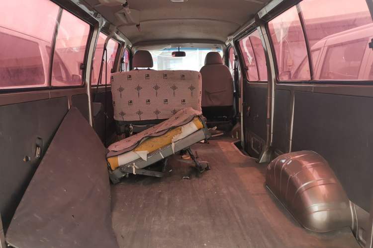 Used Jinbei Grace 2016 2.0L Express Utility Model
