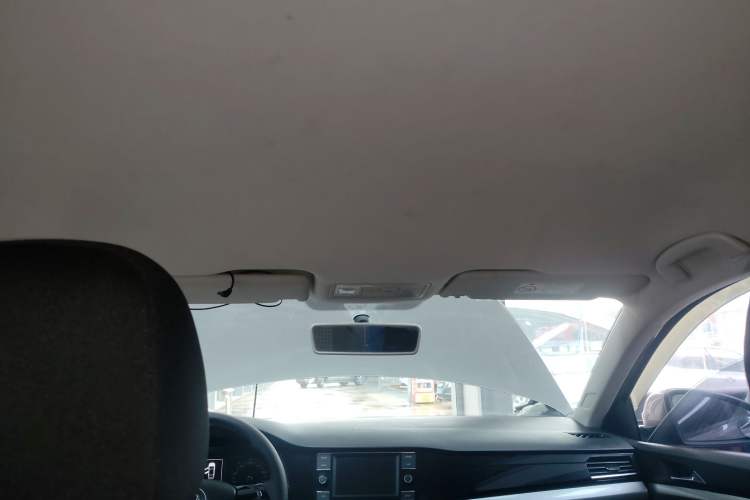 Used Volkswagen Bora 2019 1.5L Manual Fashion Edition Headliner