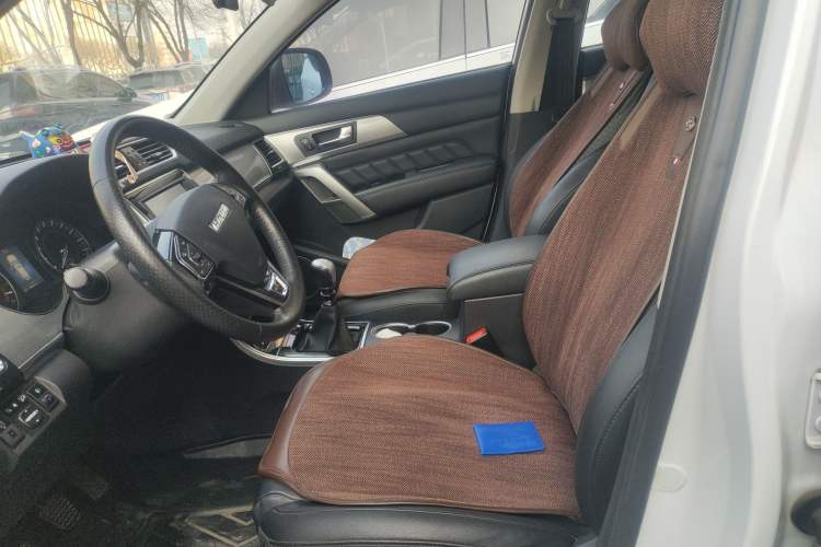 Used Haval H2 2016 Red-Label 1.5T Manual Two-Wheel Drive Luxury Model