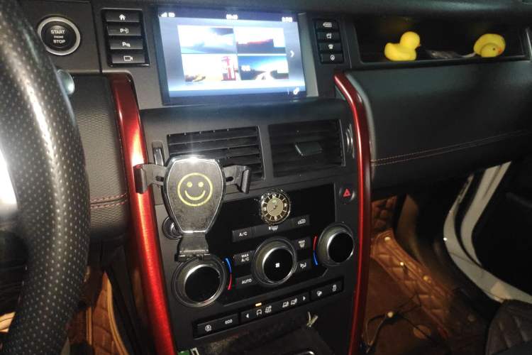 Used Land Rover Discovery Sport 2019 240 PS SE Dynamic Version China V Standard
