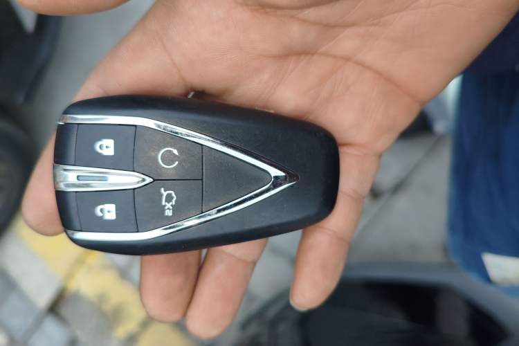 Used CHANGAN UNI-V 2024 1.5T Prestige Edition
