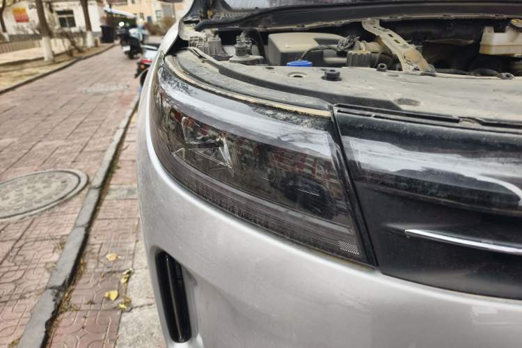 Used Hima AITO M7 2024 1.5T Rear-Drive Plus Version 5 Seats Right Front Headlight