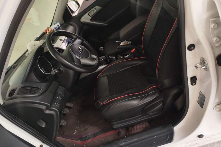 Used Kia Forte 2014 1.6L MT GL Left Front Seat