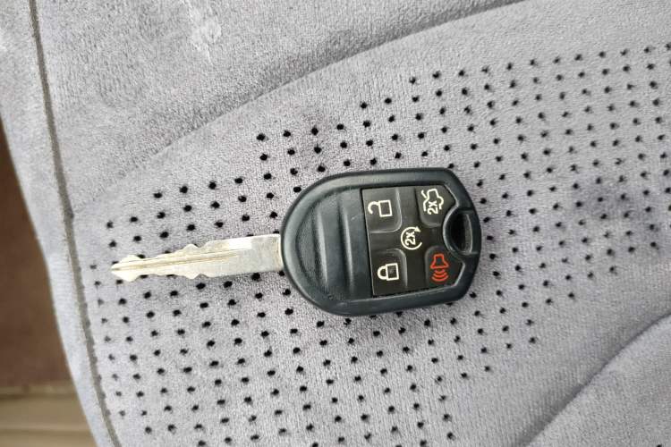 Used Ford Edge 2012 2.0T Elite Edition