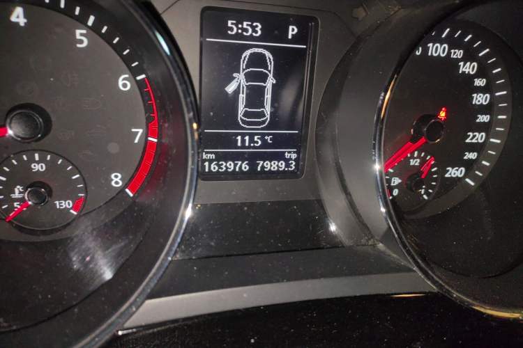 Used Volkswagen Sagitar 2017 180TSI Automatic Luxury Edition
