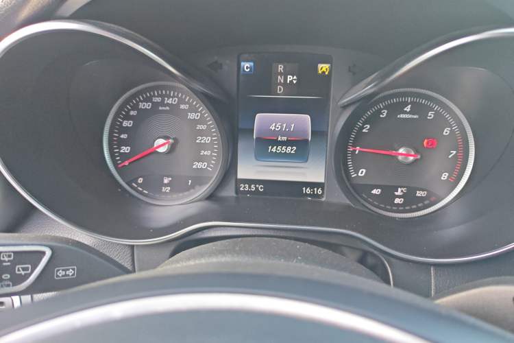 Used Mercedes-Benz GLC 2019 GLC 260 L 4MATIC Dynamic Model