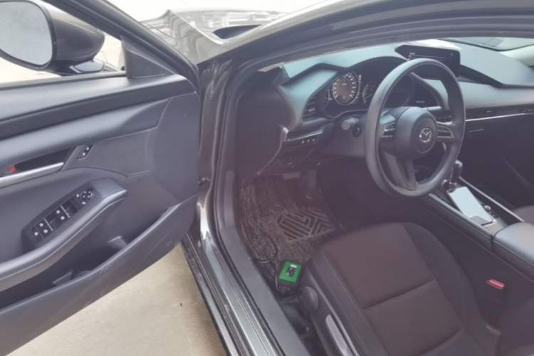 Used Mazda 3 Axela 2020 1.5L Automatic ZhiMei Edition