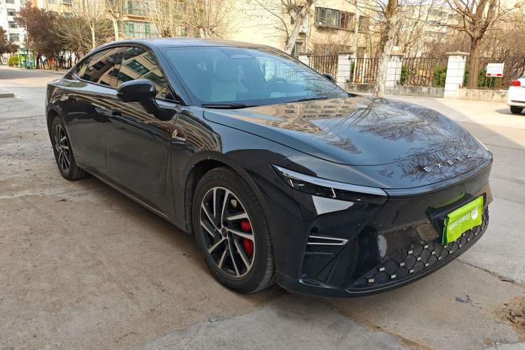 Used EXEED Star Era ES 2025 Extended-Range Plus Comfort & Smart Enjoyment Front Right 45 Deg