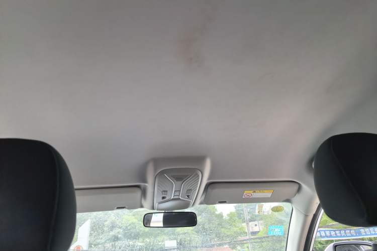 Used Haval H2 2018 Chuanxiang Edition Blue Badge 1.5T Dual-Clutch Two-Wheel Drive Fashionable Model Headliner