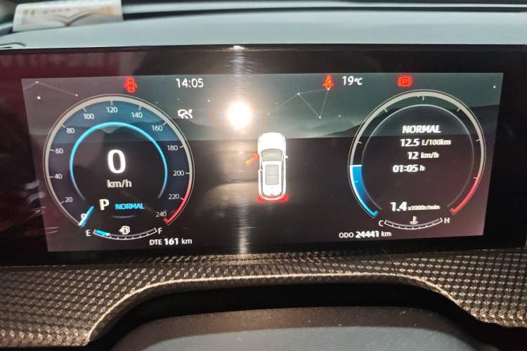 Used CHANGAN CS75 PLUS 2023 2nd Generation 1.5T Automatic Elite Version Instrument Cluster