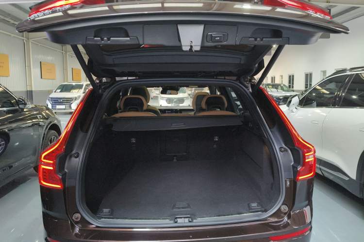 Used Volvo XC60 2018 T5 4x4 Zhiyi Edition