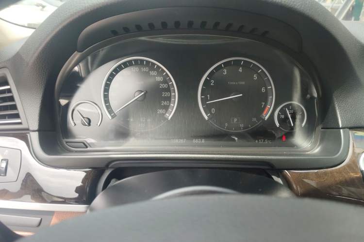 Used BMW 5 Series 2014 535Li Leading Model