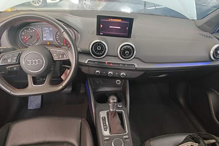 Used Audi Q2L 2022 35 TFSI Progressive Dynamic Edition
