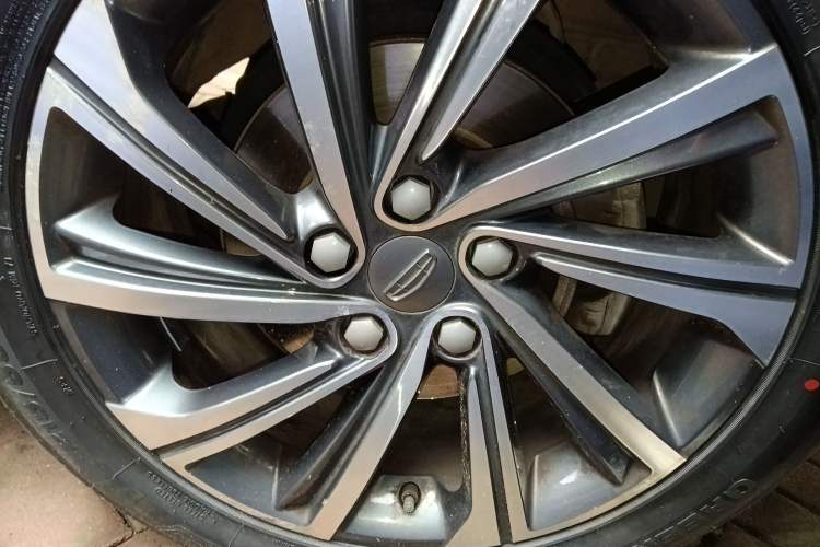 Used Geely Auto Coolray 2019 260T DCT Knight China VI Standard
