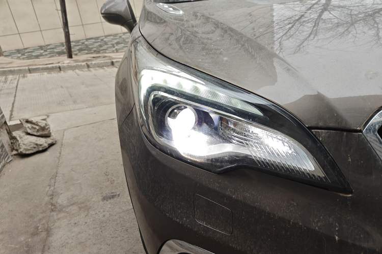 Used Buick Envision 2014 28T Four-Wheel Drive Elite Model