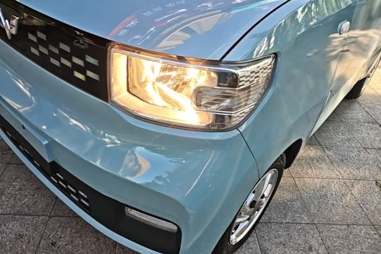 Used Wuling Hongguang MINIEV 2021 Macaron Premium Model – Lithium Iron Phosphate
