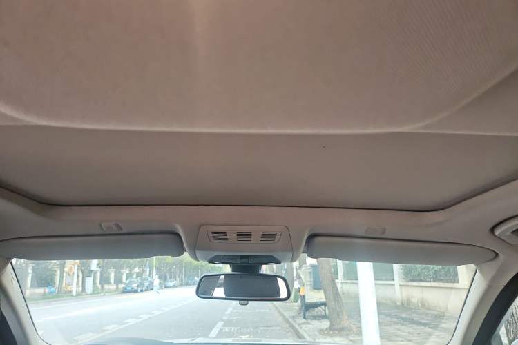 Used BMW 5 Series 2014 525Li Luxury Design Package
