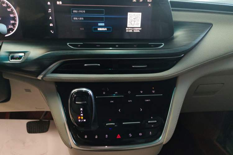 Used Buick GL8 2022 ES Landtrek 653T Comfort Edition
