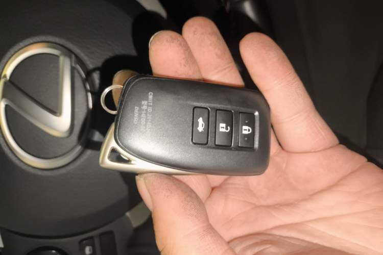 Used Lexus IS 2015 200t F SPORT
