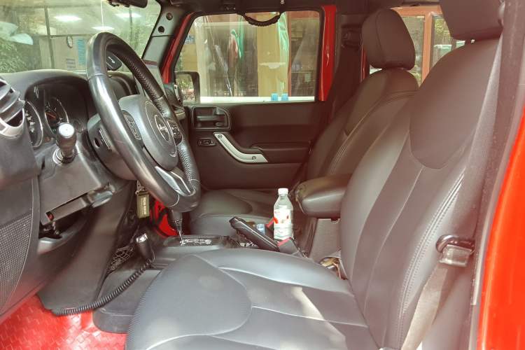 Used Jeep Wrangler 2015 2.8TD Sahara Four-Door Comfort Edition
