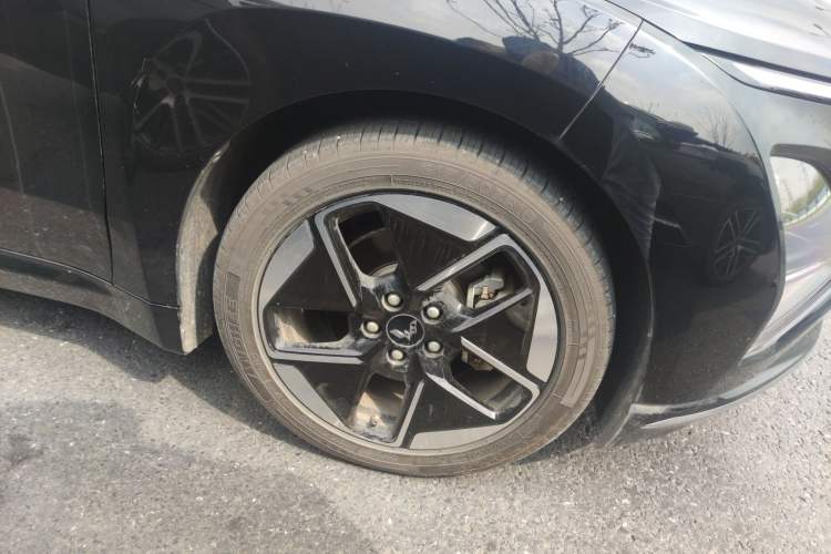 Used Wuling Xingguang 2023 150 Advanced Edition Right Front Wheel Hub