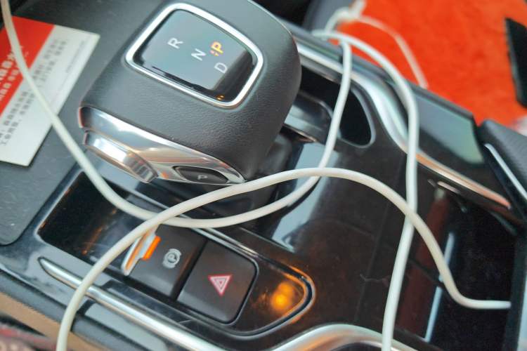 Used Hongqi E-QM5 2022 431 km Charge & Enjoy Edition
