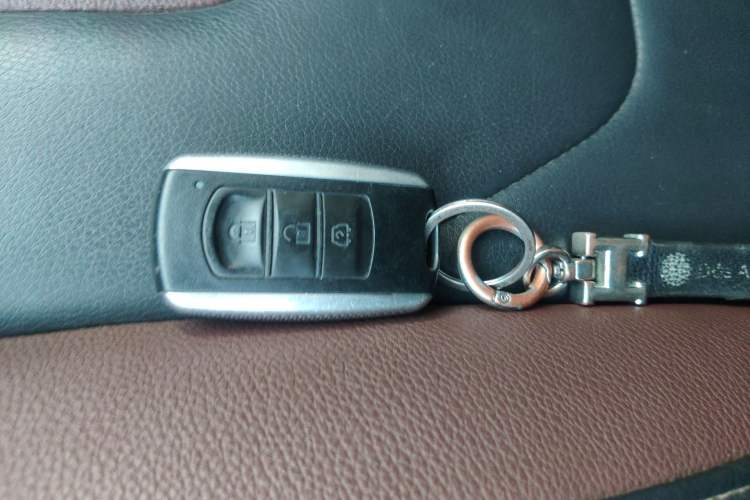 Used Dongfeng Fengon 580 2017 Revised Version 1.5T CVT Luxury Edition
