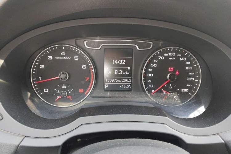 Used Audi Q3 2015 30 TFSI Ambition Edition
