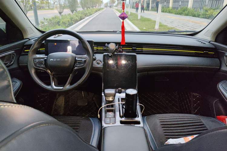 Used Roewe RX5 2021 PLUS 330TGI Automatic National Style Smart Enjoyment Edition Center Console