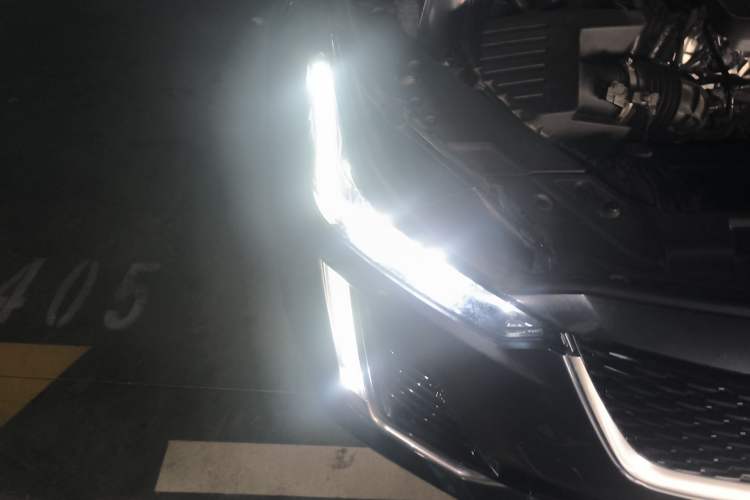 Used Cadillac CT5 2021 28T Luxury Model Right Front Headlight