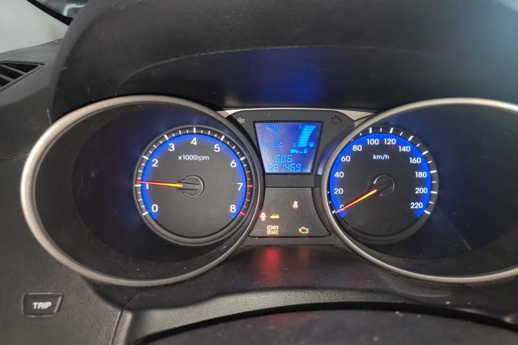 Used Hyundai ix35 2012 2.0L Manual Two-Wheel Drive New Edition GL