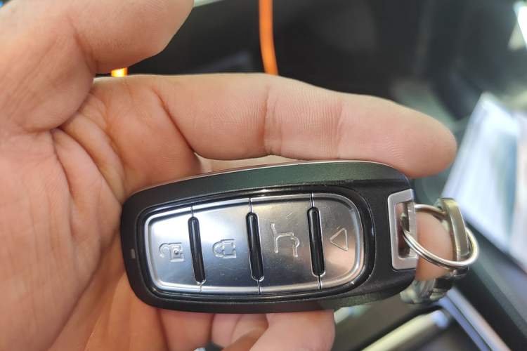 Used SAIC MAXUS G20 2021 PLUS 2.0T Gasoline Automatic Luxury Edition