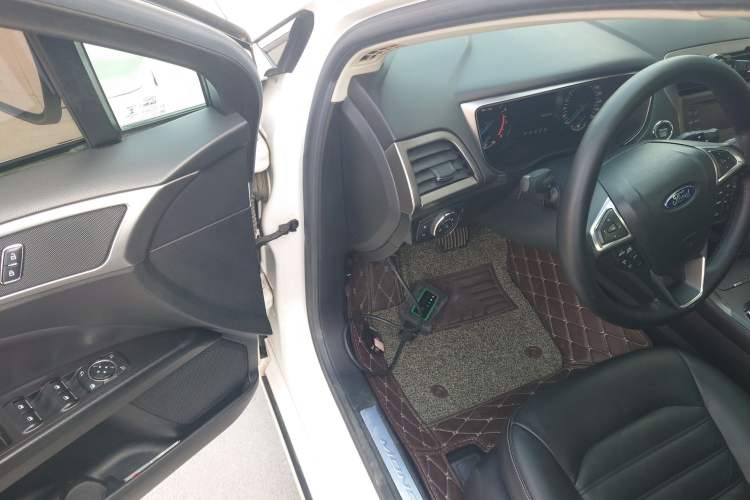 Used Ford Mondeo 2017 EcoBoost 200 Stylish Model
